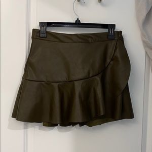Vestique’s Weekend Must Have Skort